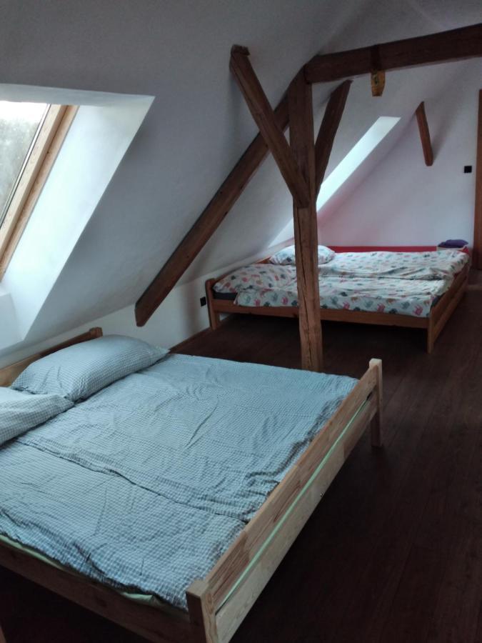 Kypruv Mlyn Villa Kninice Bagian luar foto