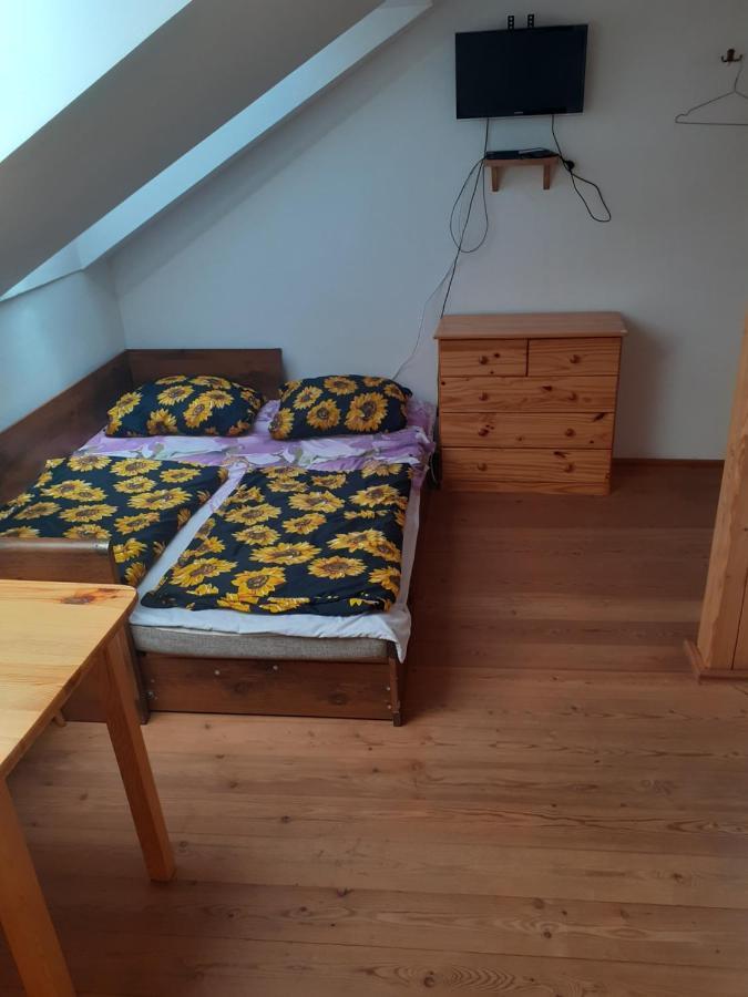 Kypruv Mlyn Villa Kninice Bagian luar foto