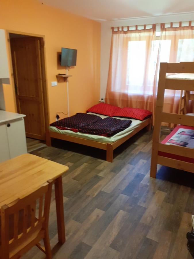 Kypruv Mlyn Villa Kninice Bagian luar foto