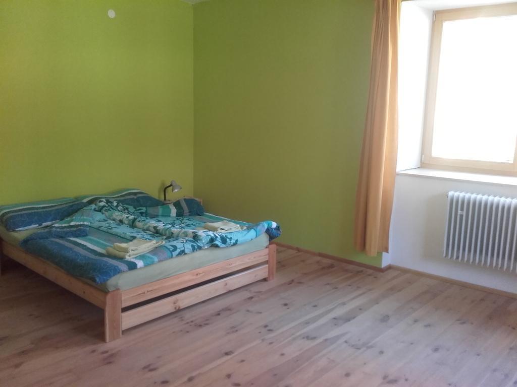 Kypruv Mlyn Villa Kninice Bagian luar foto